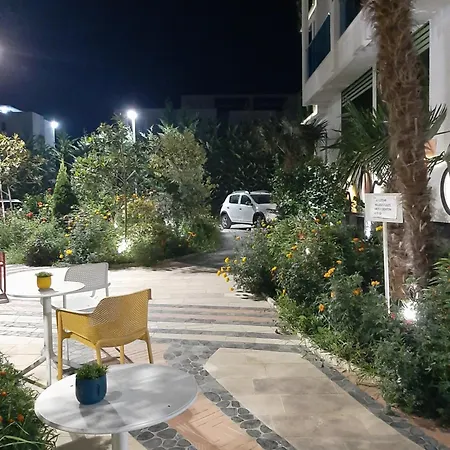 Sea Side Radhime Apartmán *